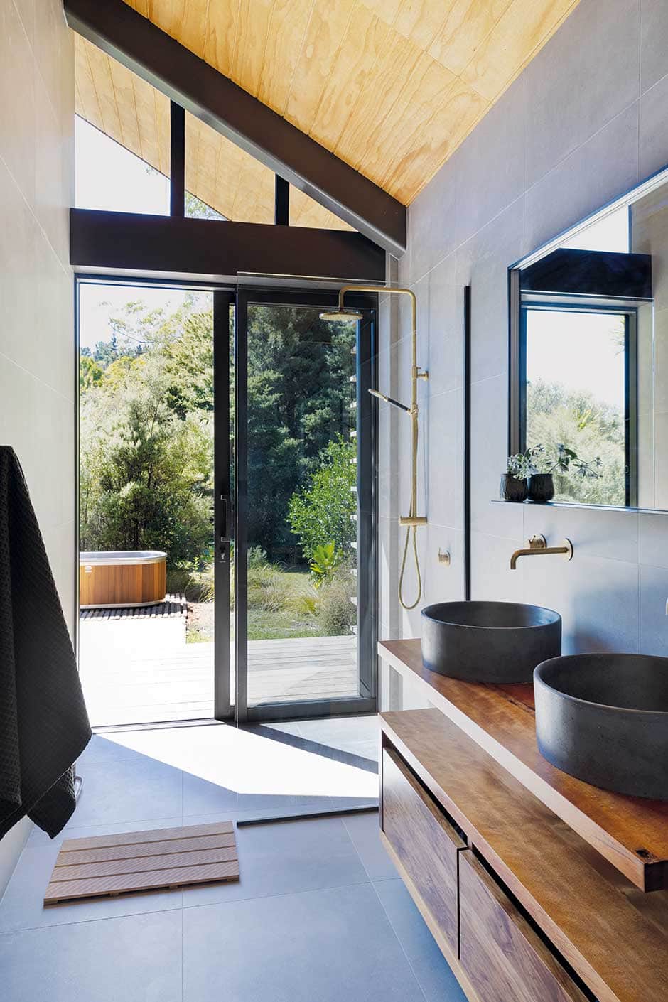 Golfer Paul Reid and wife Siobhan’s Mangawhai renovation suits them to a tee